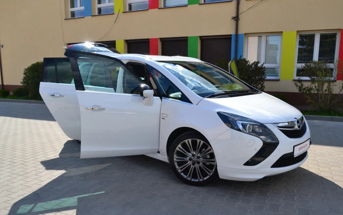 Opel Zafira cena 38900 przebieg: 229000, rok produkcji 2013 z Sokółka małe 232